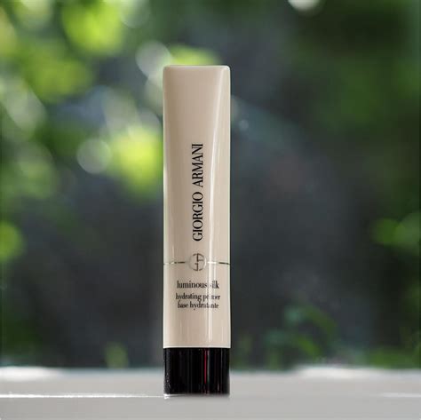 luminous silk primer